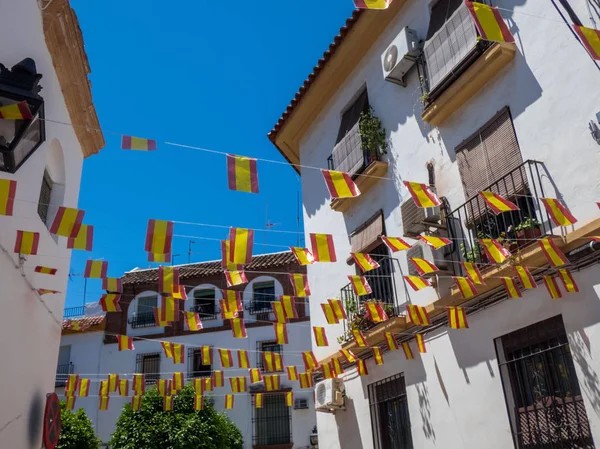  Cordoba sokak Dekoratif İspanyol bayrakları, İspanya