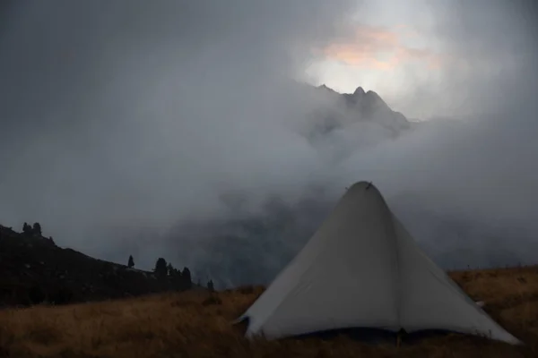 Çadır Dağları kar, Tur de Mont Blanc yuttu infront