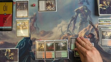 Soçi, Rusya-17 Mayıs 2019: Magic The Gathering için belirlenen oyunun fotoğrafı. En İyi Görüntü