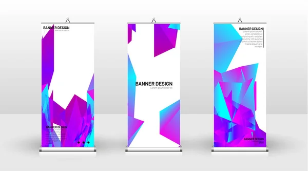 Diseño de plantilla de banner vertical. puede ser utilizado para folletos, portadas, publicaciones, etc. el concepto de un patrón de fondo de diseño triangular — Vector de stock