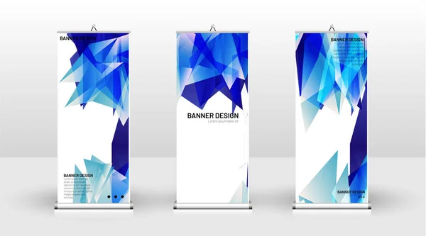 Diseño de plantilla de banner vertical. puede ser utilizado para folletos, portadas, publicaciones, etc. Concepto de un patrón de fondo de diseño triangular con color azul — Archivo Imágenes Vectoriales