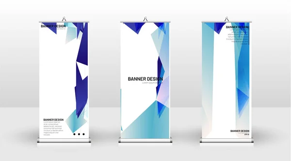 Design de modelo de banner vertical. pode ser usado para brochuras, capas, publicações, etc. Conceito de um padrão de fundo de design triangular com cor azul — Vetor de Stock