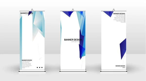 Design de modelo de banner vertical. pode ser usado para brochuras, capas, publicações, etc. Conceito de um padrão de fundo de design triangular com cor azul — Vetor de Stock