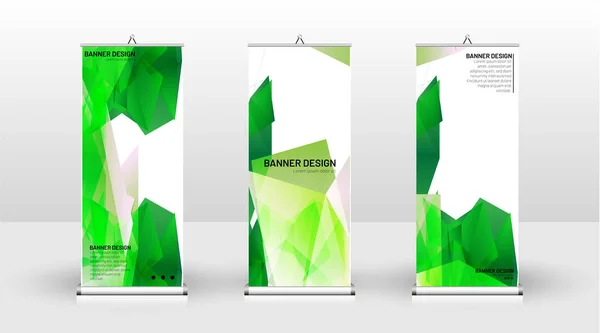 Modèle de bannière verticale. peuvent être utilisés pour des brochures, des couvertures, des publications, etc. Concept d'un motif de fond de conception triangulaire avec la couleur verte — Image vectorielle