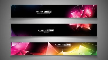 afiş koleksiyonu. çakışan ışık üçgenleri ile soyut arka plan. izole siyah arka plan. eps 10 vektör illüstrasyon