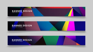 Renkli geometrik degrade arka planlara sahip soyut dikdörtgen vektör afişleri