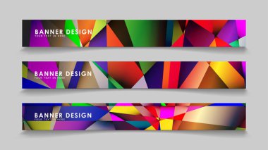 Renkli geometrik degrade arka planlara sahip soyut dikdörtgen vektör afişleri