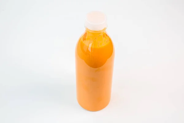 Zumo Naranja Natural Una Botella Plástico —  Fotos de Stock