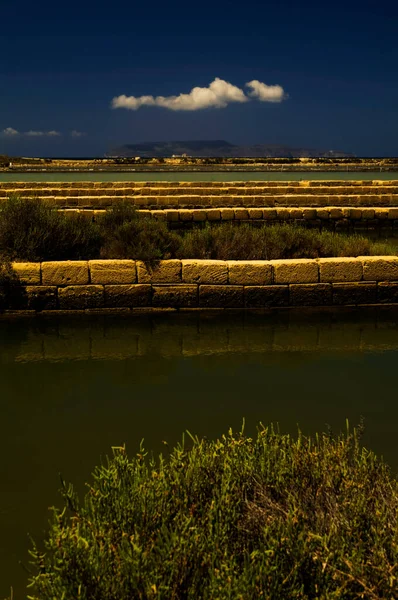 Paysage dans les marais salants de Marsala, Sicile — Photo