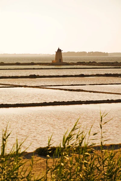 Solný roztok rezervy Stagnone, provincie Trapani, Sicílie — Stock fotografie