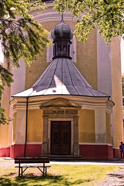 Eski tarihi manastır Lomec Güney Bohemya