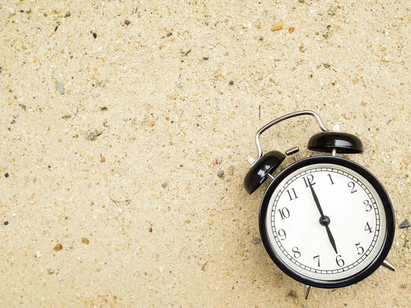 Alarm Clock Beach Sand Showing Six Clock — Stock Photo, Image