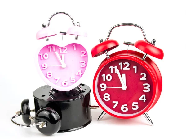 Drie Alarm Clock Rood Roze Zwart Geïsoleerd Witte Achtergrond — Stockfoto