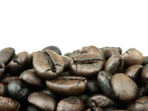 Close Kávová Zrna Izolované Bílém Pozadí — Stock fotografie