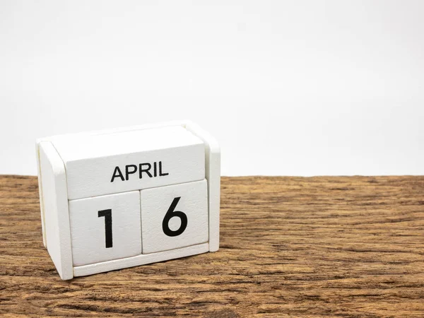April Weißer Holzkalender Auf Altem Holz Und Weißem Hintergrund Mit — Stockfoto