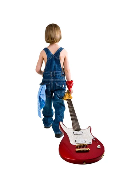 Criança Arrastando Uma Guitarra Vermelha Fundo Branco — Fotografia de Stock