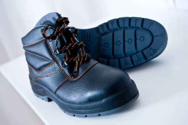 Segurança botas pretas — Fotografia de Stock