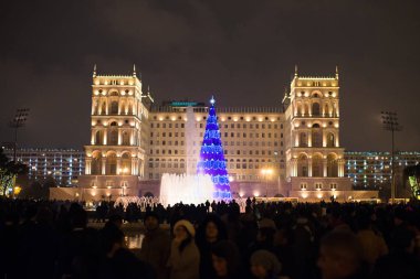 Yeni yıl ağacı, yeni yıl havai fişek, yeni yıl firefly, Noel havai fişek, yeni yıl bokeh ışıklar, tatil firefly, tatil havai fişek