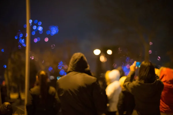 Yeni yıl ağacı, yeni yıl havai fişek, yeni yıl firefly, Noel havai fişek, yeni yıl bokeh ışıklar, tatil firefly, tatil havai fişek