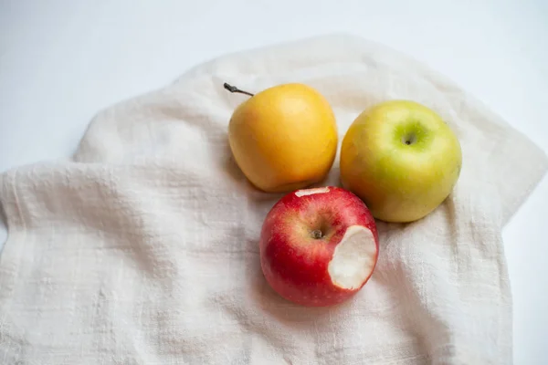 Frutas Para Saúde Frutas Frescas Frutas Fitness Maçã Vermelha Amarela — Fotografia de Stock