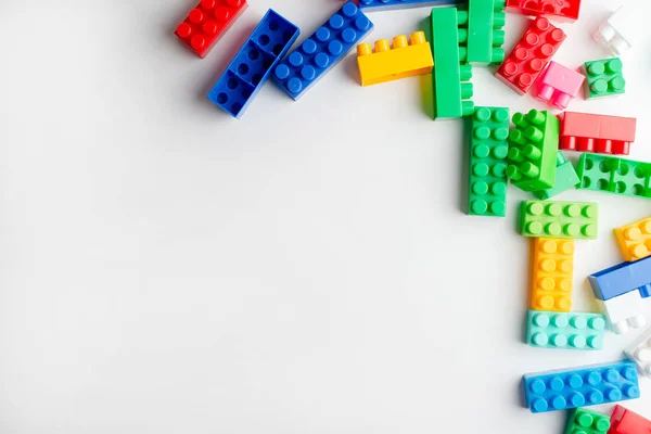 Çocuklar geliştirme, yapı taşları ve İnşaat
