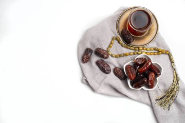Ramazan Kareem şenlikli, kase ve bla fincan tarihler yakın