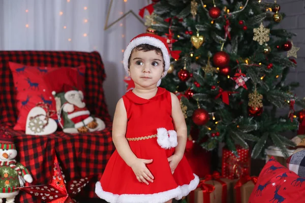 Vrolijk Kerstfeest Gelukkig Nieuwjaar Portret Van Een Emotioneel Kind Een Stockfoto