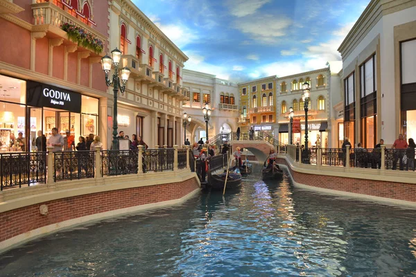 Grand canal shoppes mall hi-res stock photography and images - Alamy
