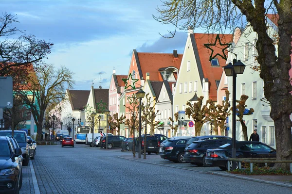 A rua na pequena cidade alemã da Baviera Erding . — Fotografia de Stock