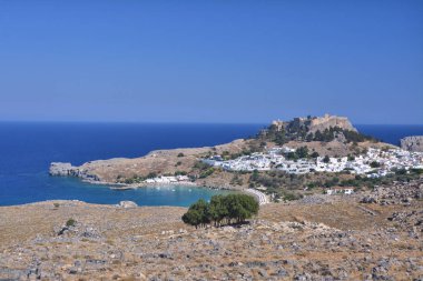 Rodos'ta Aegan denizi ile Lindos kasabası, Yunanistan