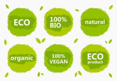 Ekolojik yeşil amblemler, düz tasarım elementler: doğal, eko, vegan ve organik. Vektör illüstrasyonu.