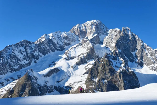 Mont Blanc Vista Montaña Desde Pista Courmayeur Estación Esquí Alpes —  Fotos de Stock