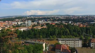 Romanya 'nın Transilvanya kentinin merkezindeki Cluj-Napoca kentinin panoramik manzarası