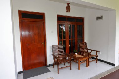 Kapı ve pencere eve