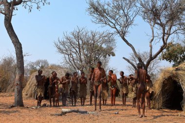 Namibya, 05 Eylül 2012 San geleneksel dans