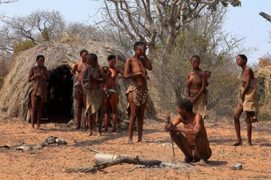 Namibya, 05 Eylül 2012 San geleneksel dans