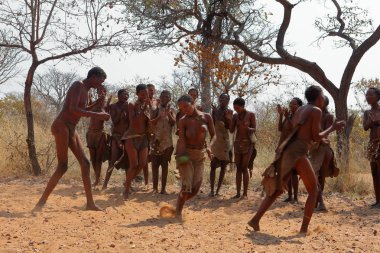 Namibya, 05 Eylül 2012 San geleneksel dans