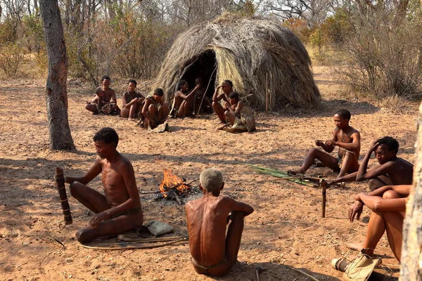 Люди Племени Сан Намибии Сентябрь 2012 — стоковое фото