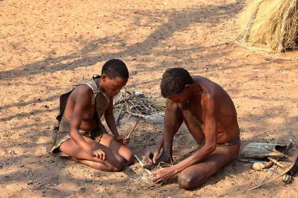 Tribo San Namíbia — Fotografia de Stock