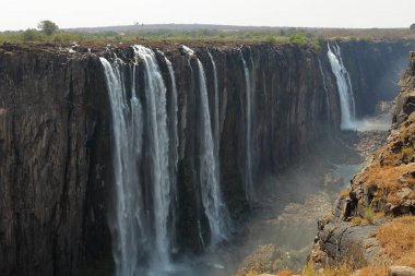 Victoria Şelaleleri ve Zambezi Zambiya ve Zimbabve arasında