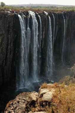 Victoria Şelaleleri ve Zambezi Zambiya ve Zimbabve arasında