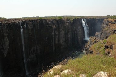 Victoria Şelaleleri ve Zambezi Zambiya ve Zimbabve arasında