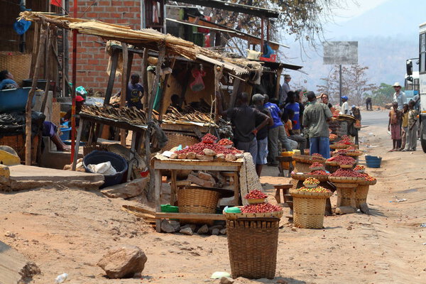 People at the Streetmarket of Namitete in Malawi, 22. September 2012