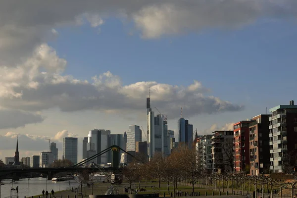 Die Skyline Von Frankfurt Main — Stockfoto