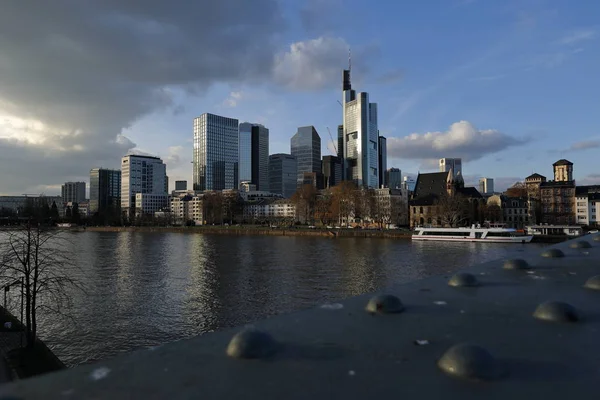 Die Skyline Von Frankfurt Main — Stockfoto