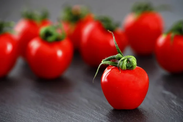 Świeże Czerwone Pomidory — Zdjęcie stockowe