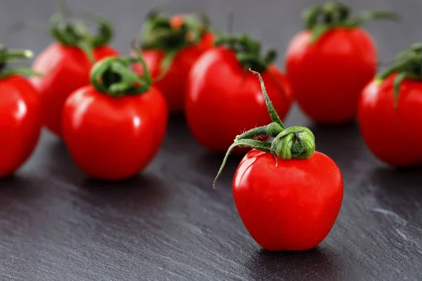 Świeże Czerwone Pomidory — Zdjęcie stockowe