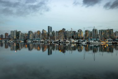 Geceleri Vancouver silueti