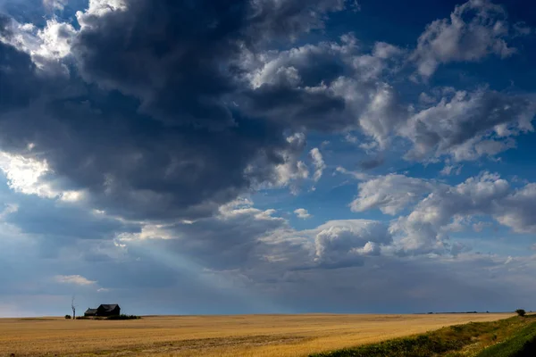 Verlaten Boerderij Prairie Van Canada — Stockfoto