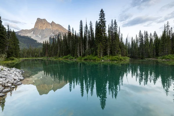 Lago Esmeralda Parque Nacional Yoho Canadá — Fotografia de Stock